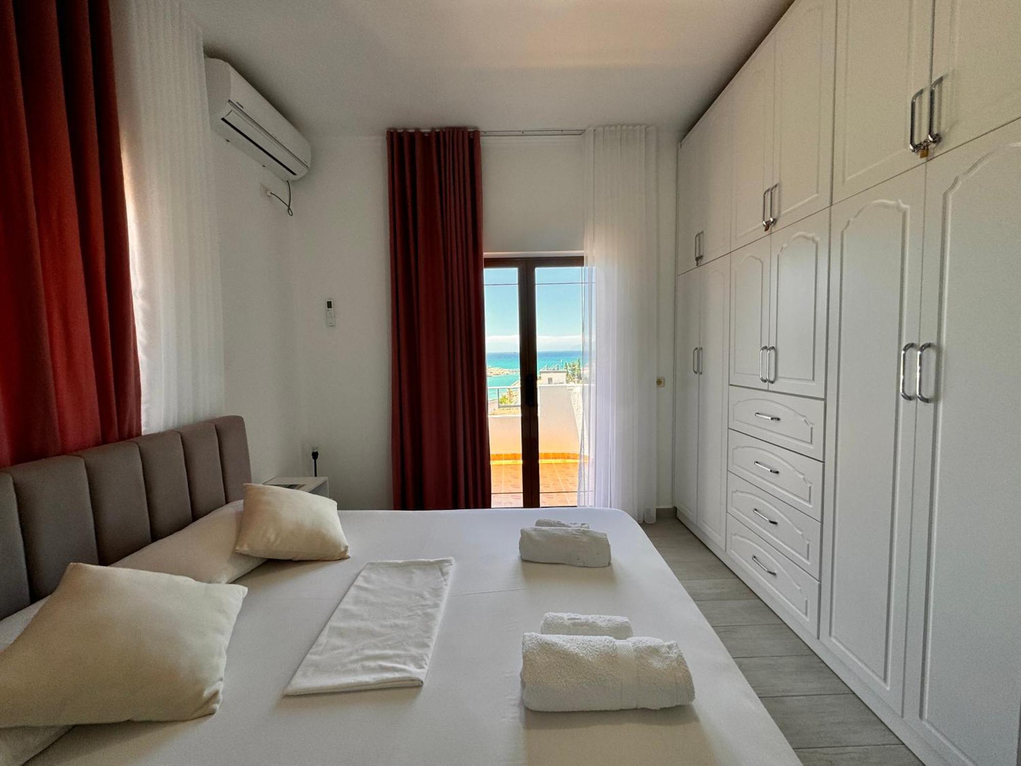 Dine Apartments Ksamil Bagian luar foto